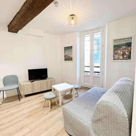 Le Close: 4 Prs Standing - Vieille Apartmán *