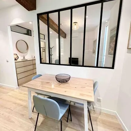 Le Close: 4 Prs Standing - Vieille Apartament Antibes